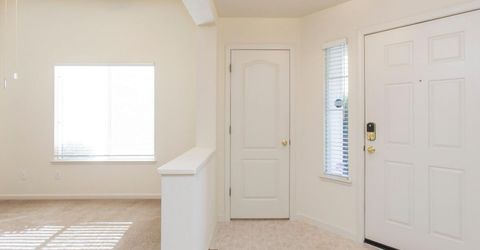 202 Meandering Ln, Turlock, CA 95382 Photo