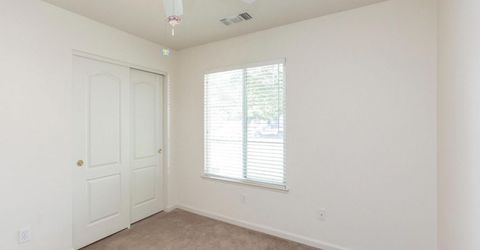 202 Meandering Ln, Turlock, CA 95382 Photo