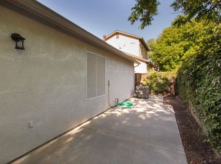 202 Meandering Ln, Turlock, CA 95382 Photo