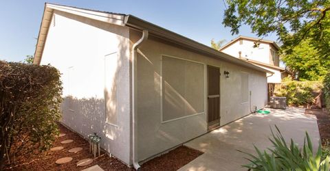 202 Meandering Ln, Turlock, CA 95382 Photo