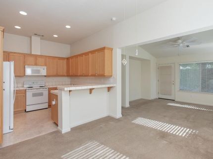 202 Meandering Ln, Turlock, CA 95382 Photo