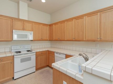 202 Meandering Ln, Turlock, CA 95382 Photo