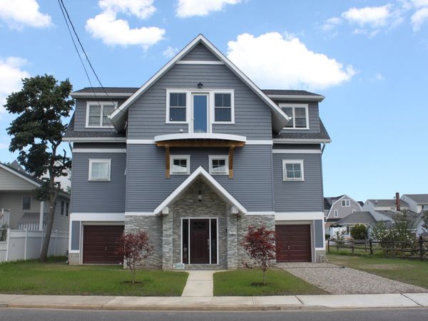 25 Riverdale Avenue, Monmouth Beach, NJ 07750