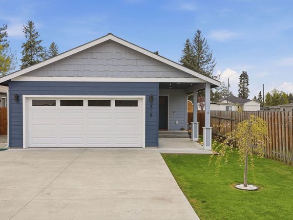 418 E 4th St, Deer Park, WA 99006