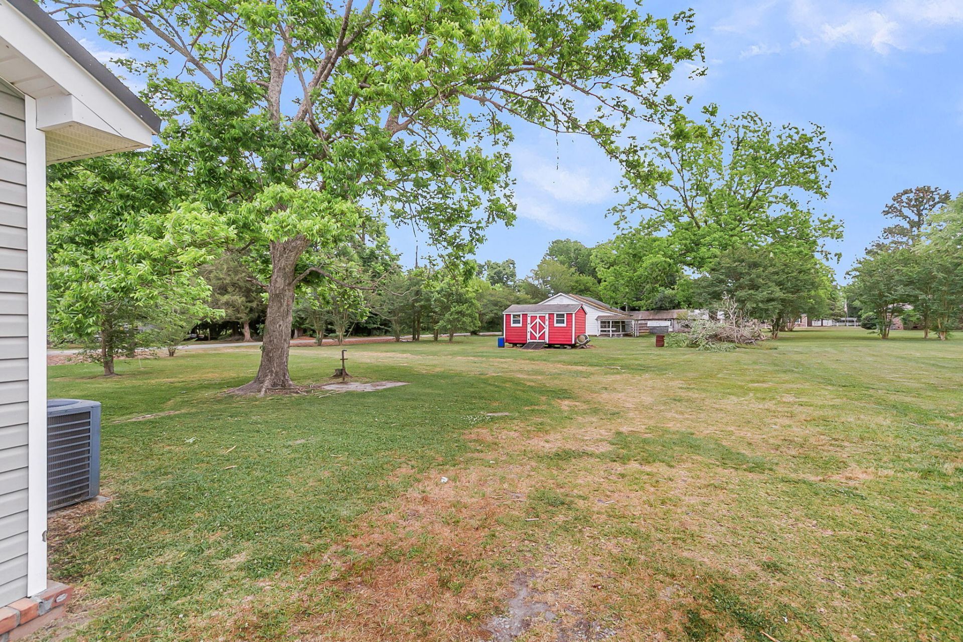 171 John Street Photo 34