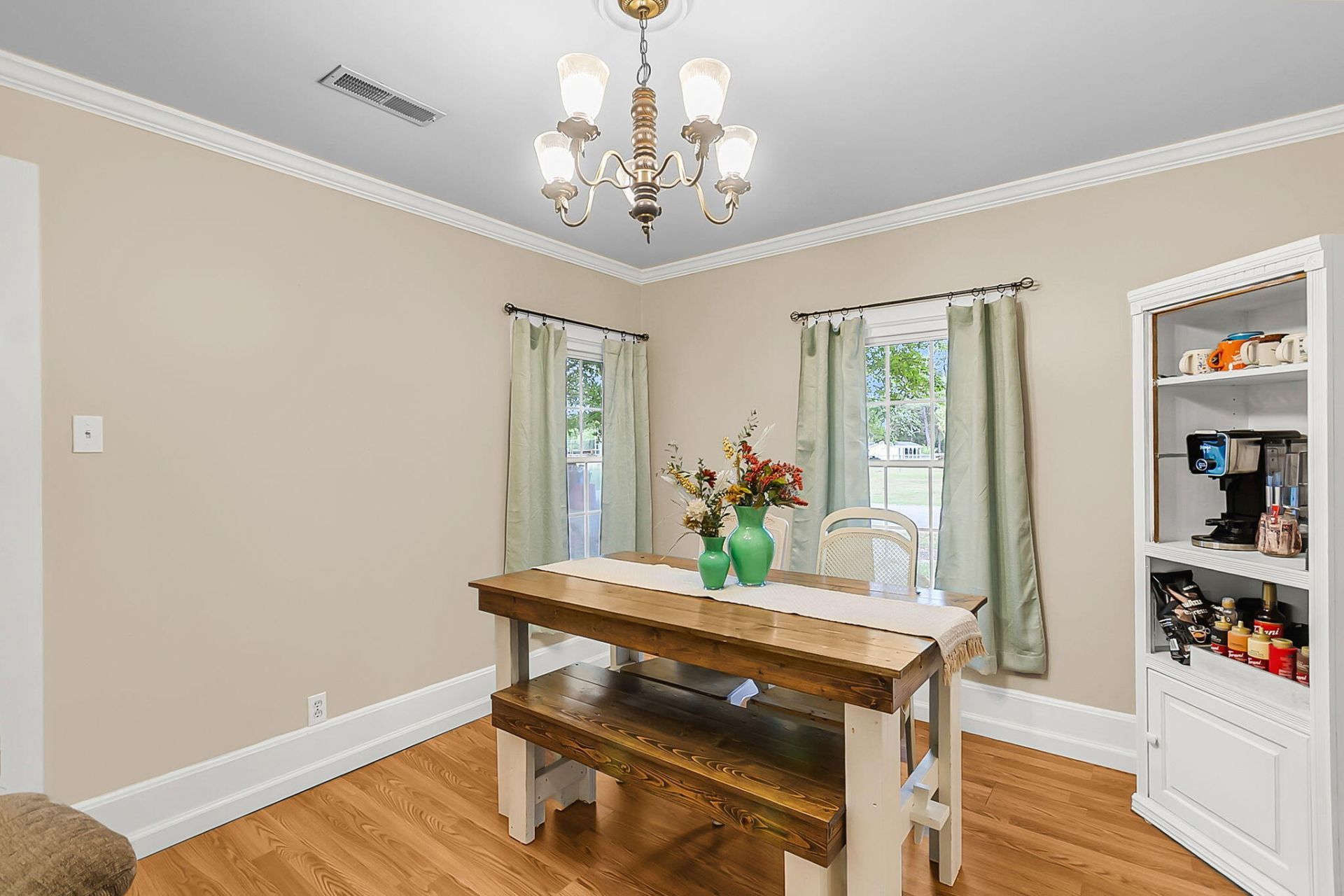 171 John Street Photo 8