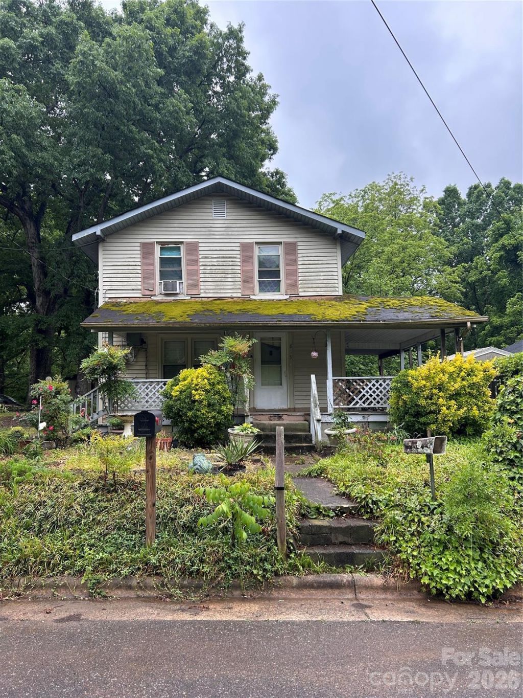 819 Newbern Avenue, Unit 1, Statesville, NC 28677 Main Photo