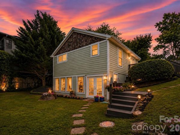 33 Madison Street, Asheville, NC 28801