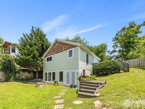 33 Madison Street, Asheville, NC 28801