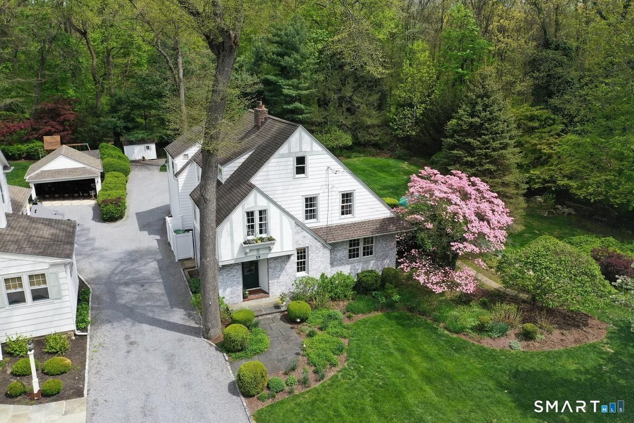 19 Chester, Darien, CT 06820 Main Photo