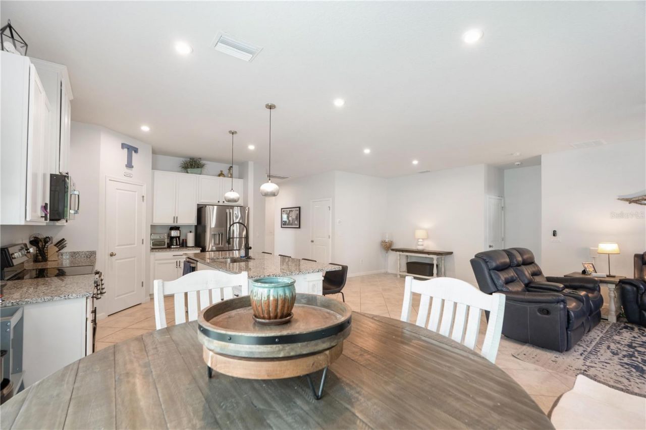 18379 Falling Pine Needle Lane, Land O Lakes, FL 34638 Photo