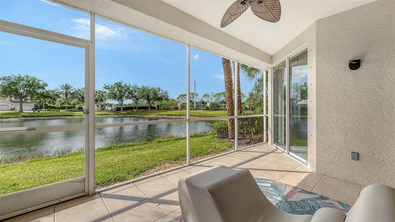 4469 Cinnamon Drive, Unit 2505, Sarasota, FL 34238 Photo