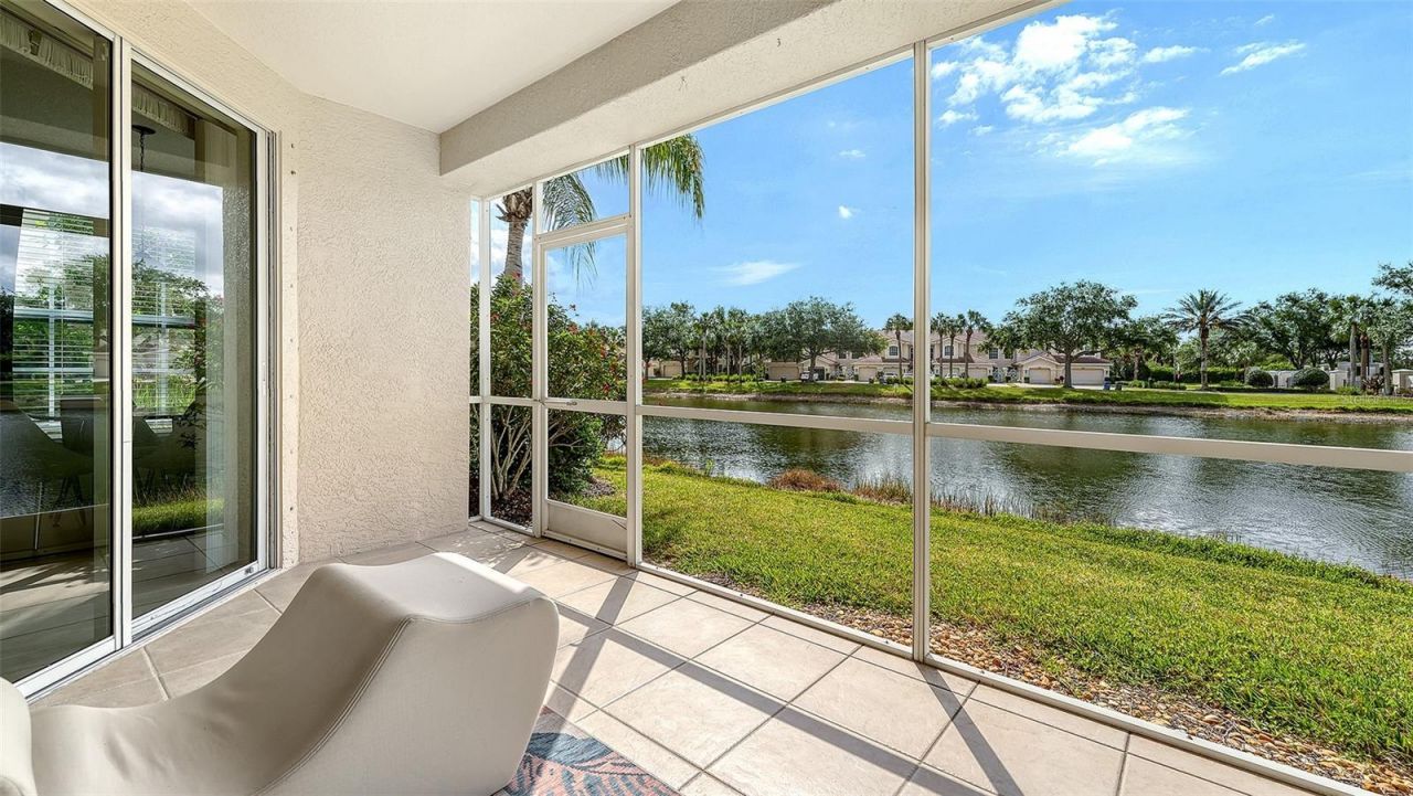 4469 Cinnamon Drive, Unit 2505, Sarasota, FL 34238 Photo