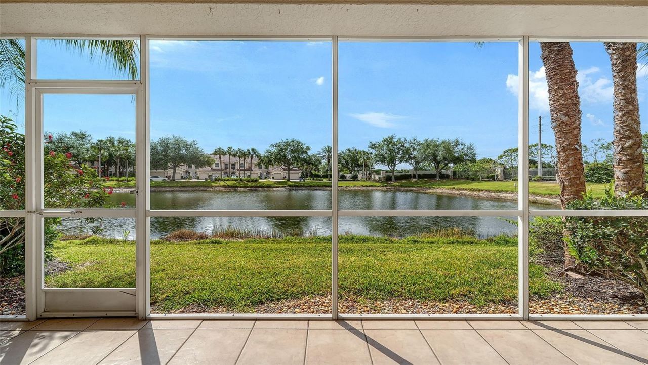4469 Cinnamon Drive, Unit 2505, Sarasota, FL 34238 Photo