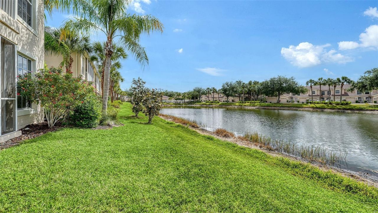 4469 Cinnamon Drive, Unit 2505, Sarasota, FL 34238 Photo