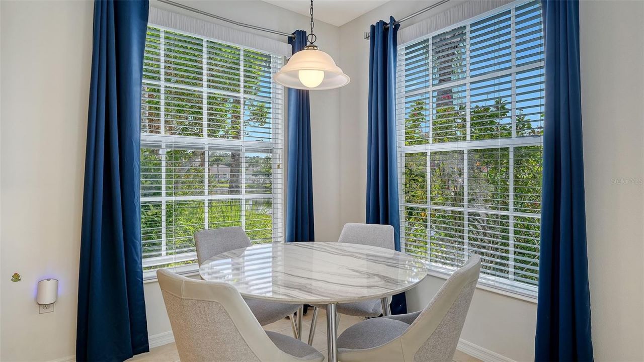 4469 Cinnamon Drive, Unit 2505, Sarasota, FL 34238 Photo