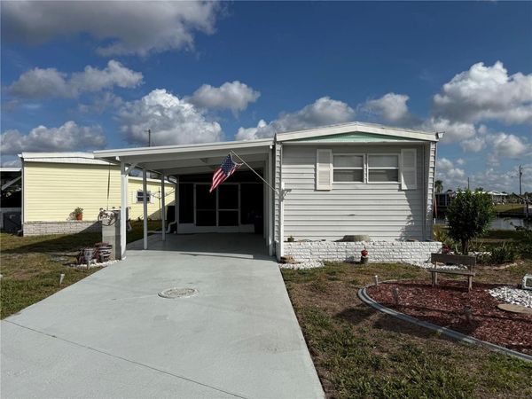 527 BLACKBURN BOULEVARD , NORTH PORT, FL 34287