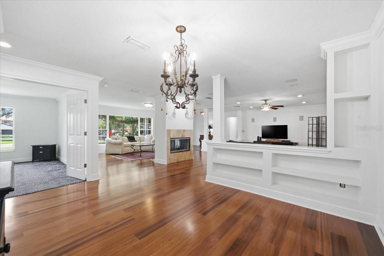 3042 Samara Drive, Tampa, FL 33618 Photo