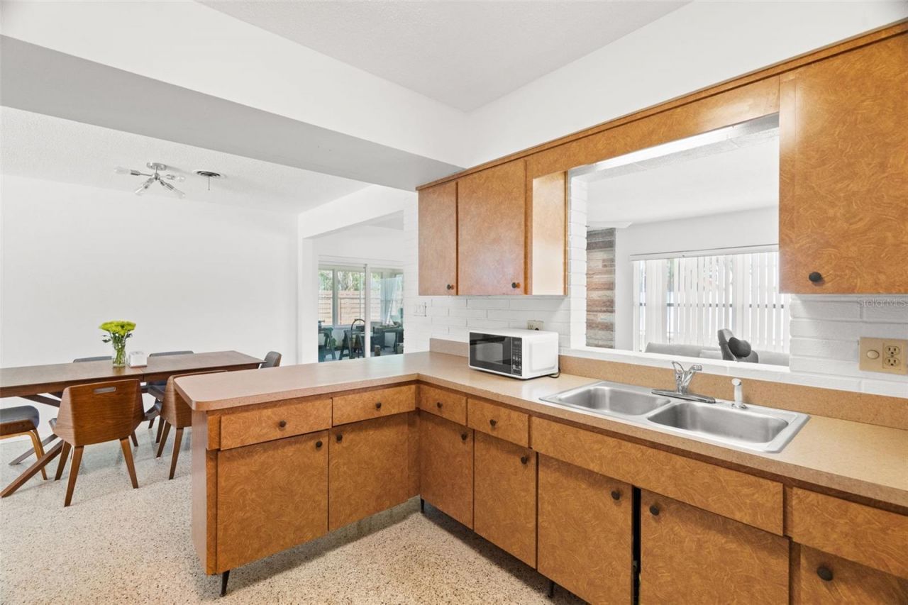 2671 W Bay Isle Drive Se, Saint Petersburg, FL 33705 Photo