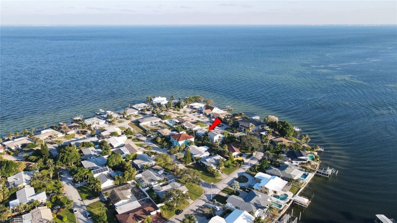 2671 W Bay Isle Drive Se, Saint Petersburg, FL 33705 Photo