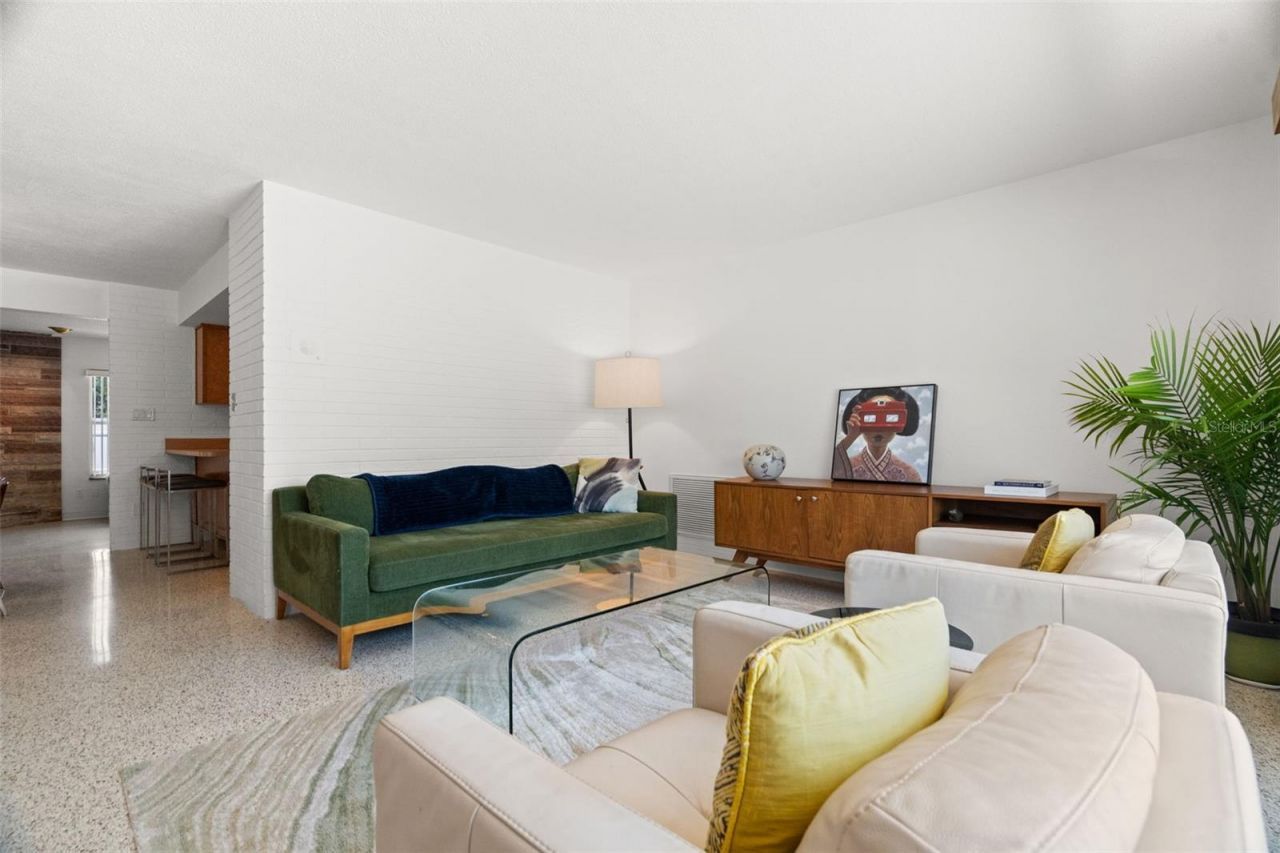 2671 W Bay Isle Drive Se, Saint Petersburg, FL 33705 Photo