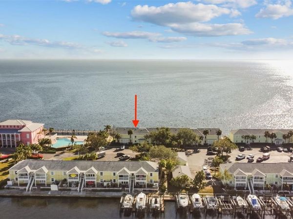 5026 COQUINA KEY DRIVE SE, Unit 5026, ST PETERSBURG, FL 33705
