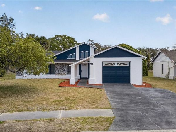 7834 SEASONS LANE , NEW PORT RICHEY, FL 34653