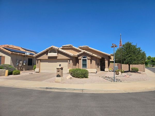 17616 W Lotten Drive, Surprise, AZ 85374