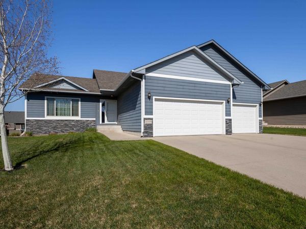 4009 S Homerun Ave, Sioux Falls, SD 57110