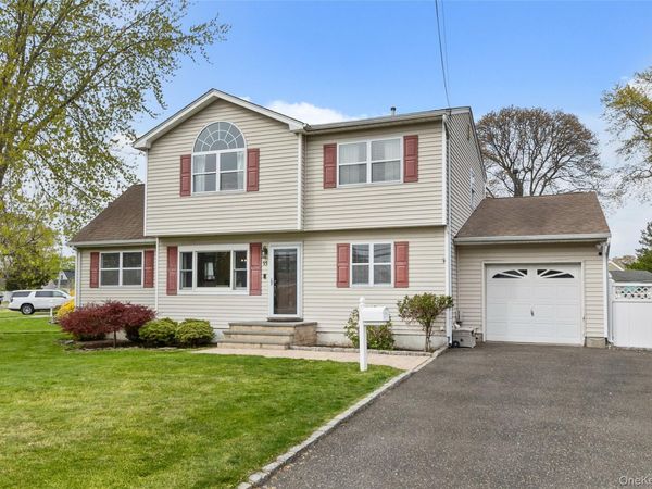 East Islip, NY 11730