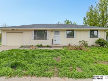 2250 Sunrise Drive , Blair, NE 68008