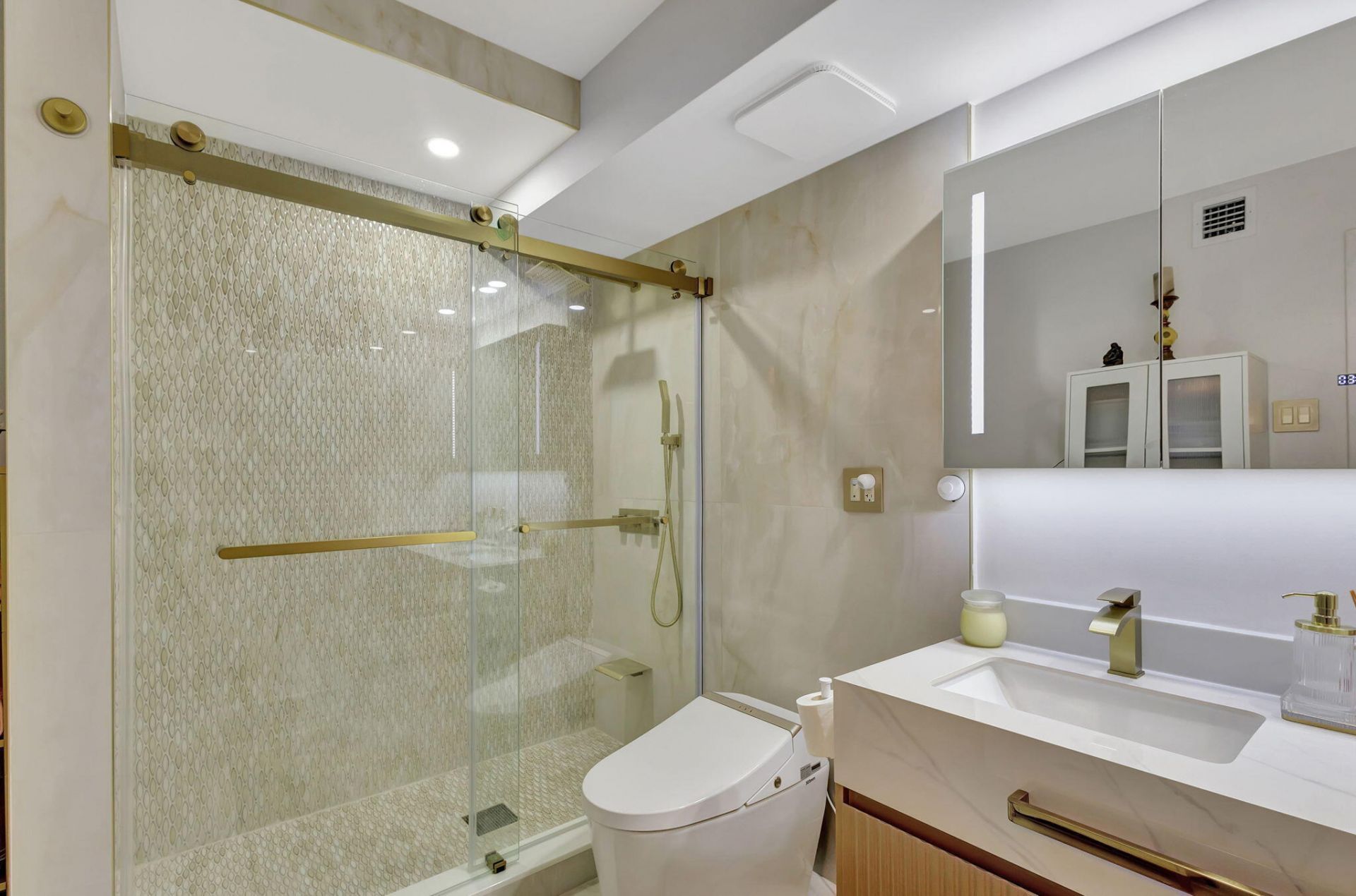 5550 N Ocean Drive, Unit 21c, Singer Island, FL 33404 Photo