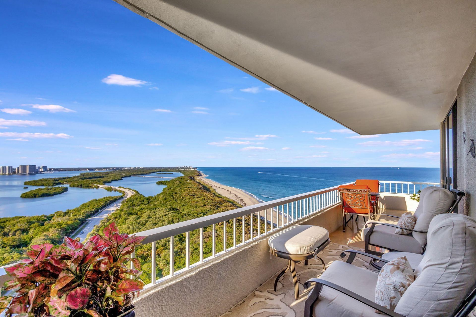 5550 N Ocean Drive, Unit 21c, Singer Island, FL 33404 Photo