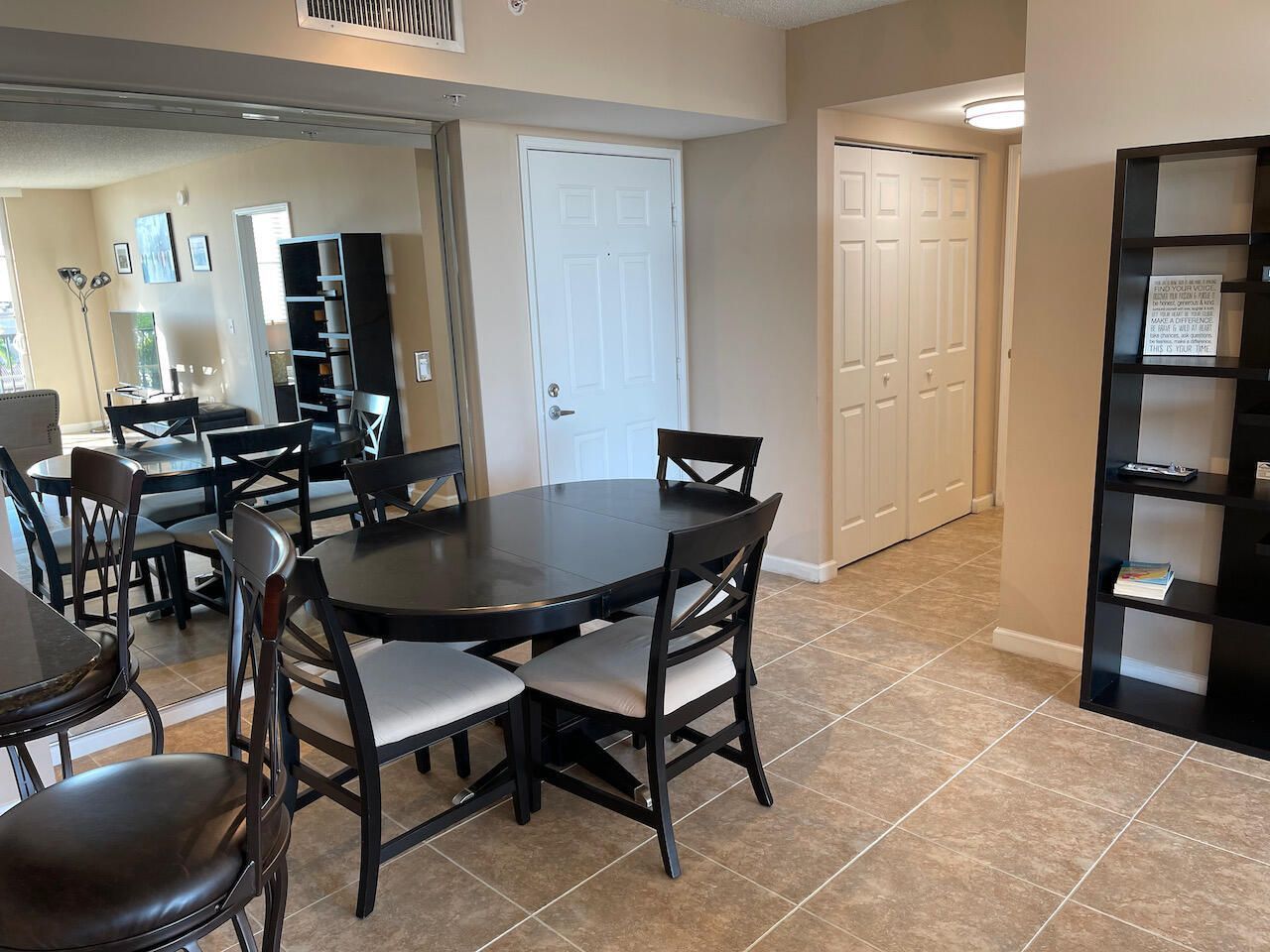 651 Okeechobee Boulevard, Unit 501, West Palm Beach, FL 33401 Photo