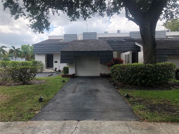 455 NW 68th Avenue, Unit 702, Plantation, FL 33317