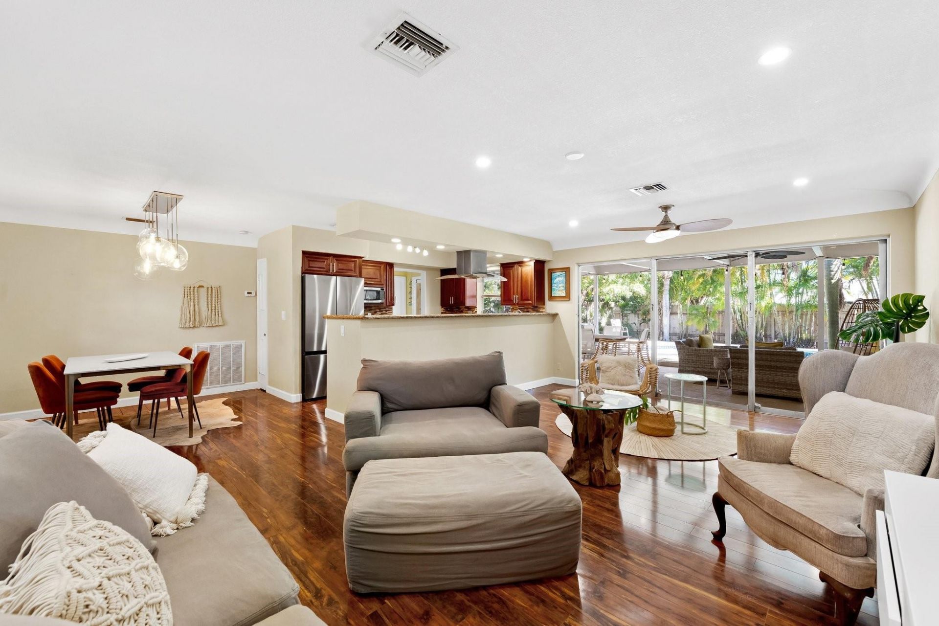 806 SE 9th Avenue, Deerfield Beach, FL 33441 Photo