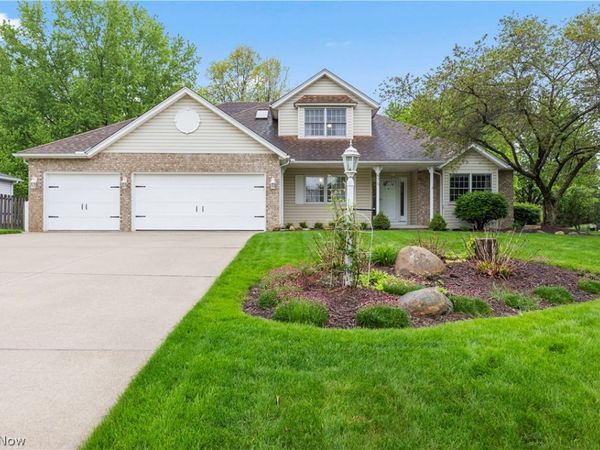 675 Juniper Lane , Brunswick, OH 44212