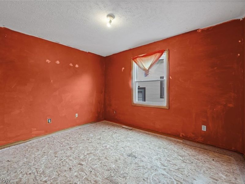 4910 & 4912 Yorkshire Avenue, Parma, OH 44134 Photo 12