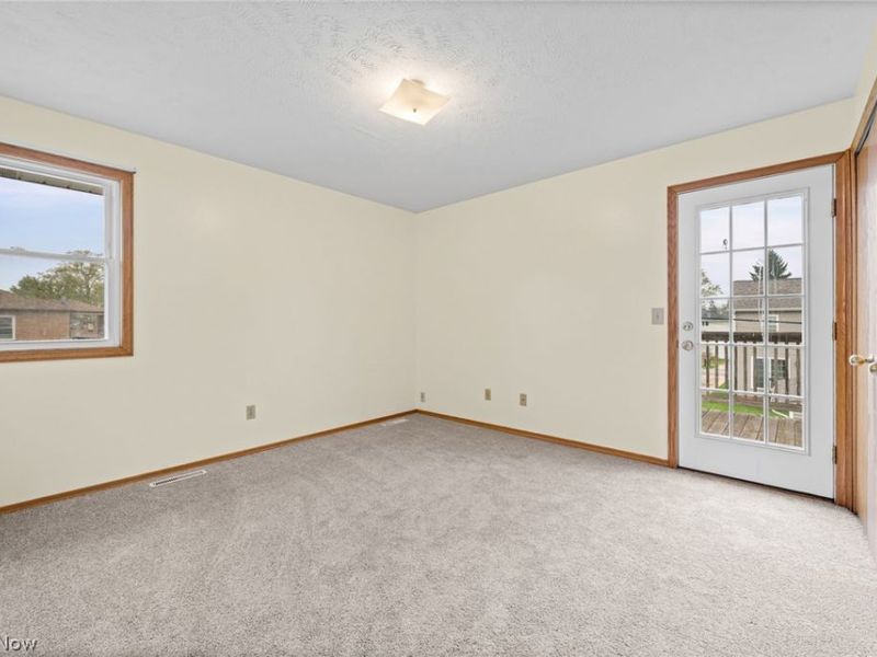 4910 & 4912 Yorkshire Avenue, Parma, OH 44134 Photo 20