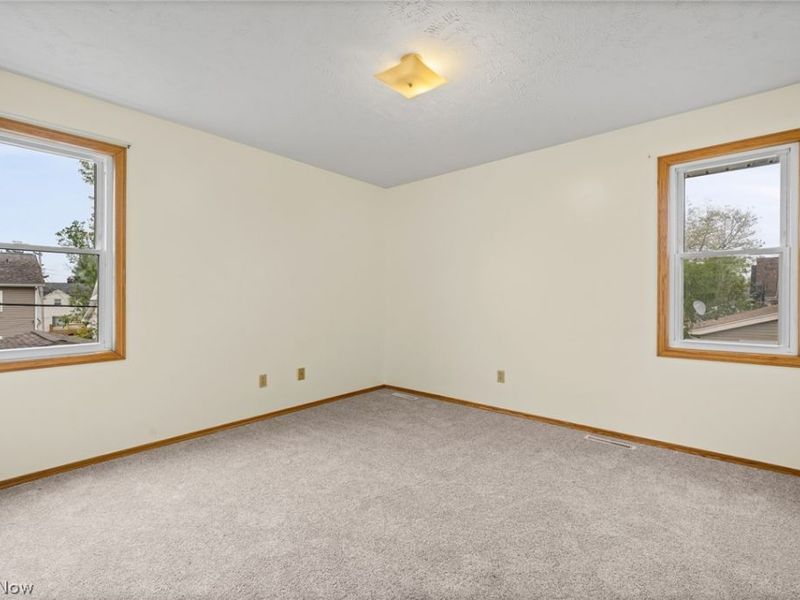 4910 & 4912 Yorkshire Avenue, Parma, OH 44134 Photo 22