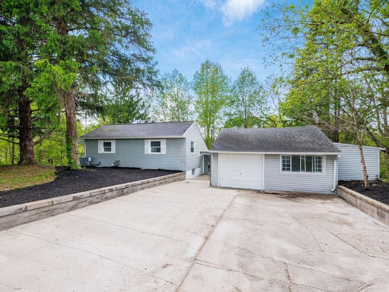 2471 Sunbury Road, Columbus, OH 43219 Photo 2