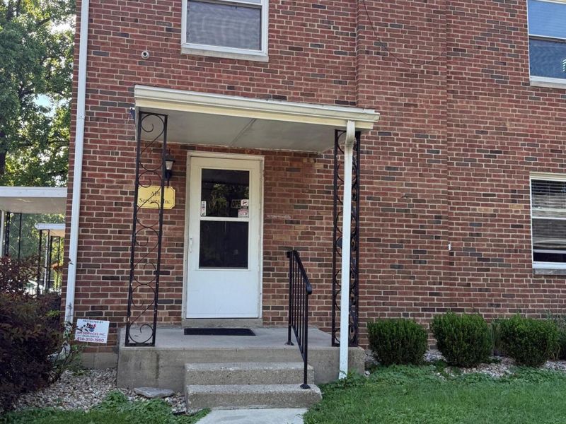 867 N High Street , Unit D, Columbus, OH 43085 Photo 2