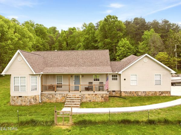 235 Raccoon Valley Rd, Maynardville, TN 37807