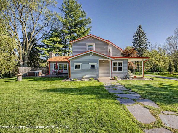 4113 Dell Road, Lansing, MI 48911