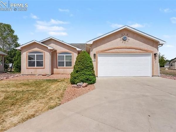 219 E Linden Avenue, Pueblo, CO 81007