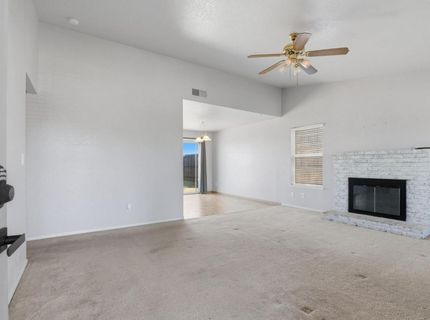 1707 Chateau Dr, Olivehurst, CA 95961 Photo