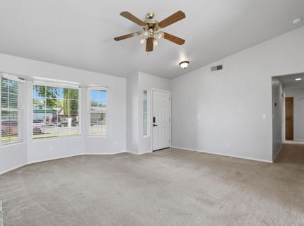 1707 Chateau Dr, Olivehurst, CA 95961 Photo