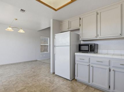 1707 Chateau Dr, Olivehurst, CA 95961 Photo