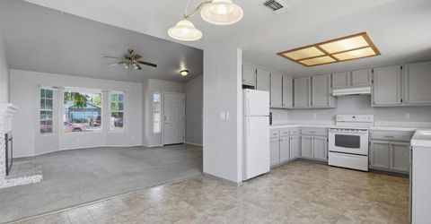 1707 Chateau Dr, Olivehurst, CA 95961 Photo