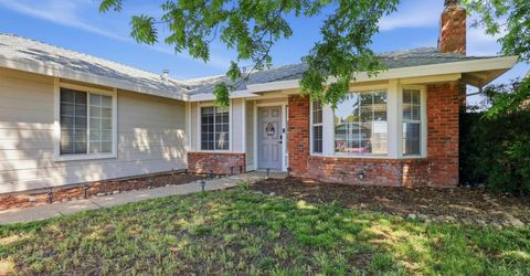 1707 Chateau Dr, Olivehurst, CA 95961 Photo